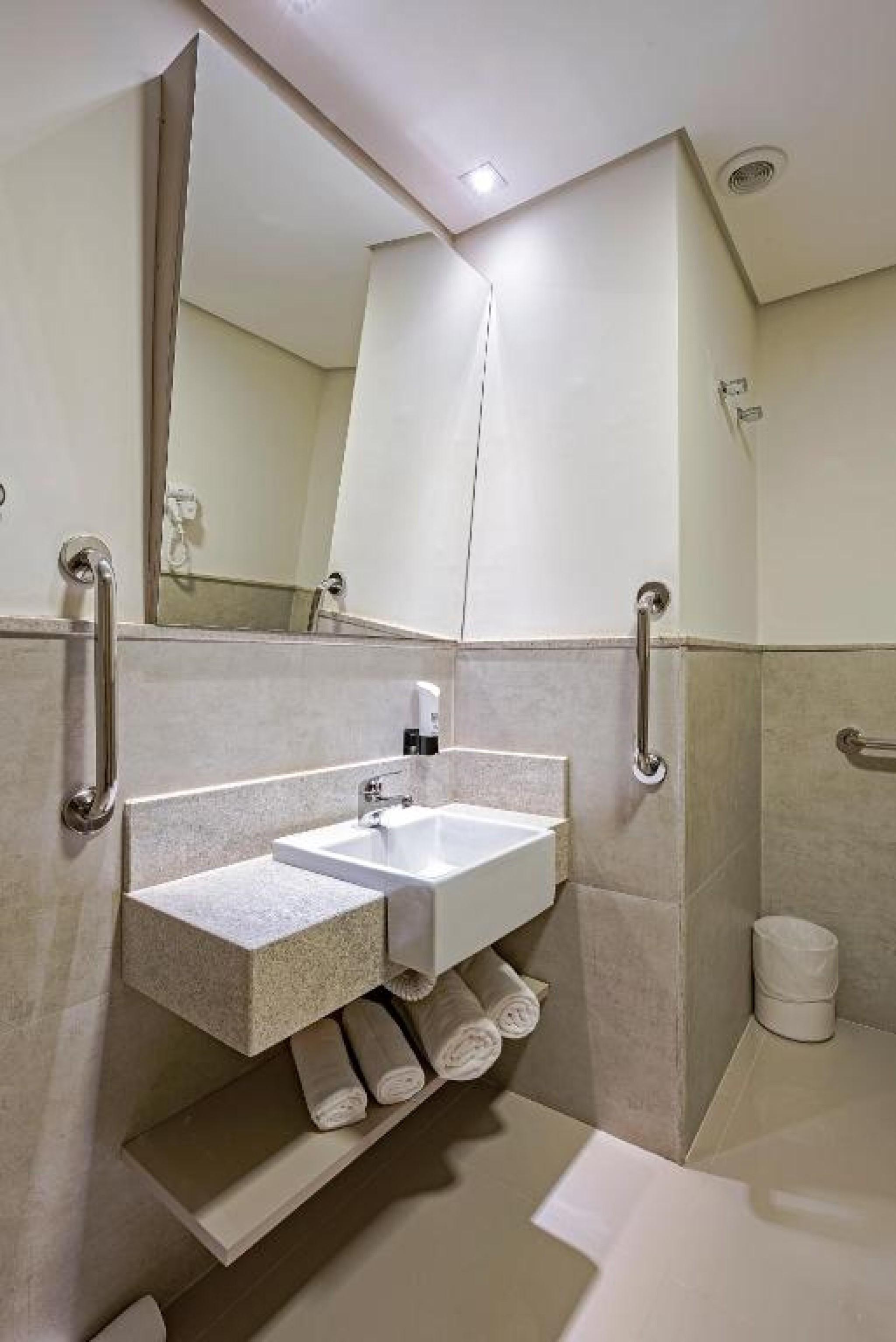 Slim Guarapuava Hotel Екстериор снимка