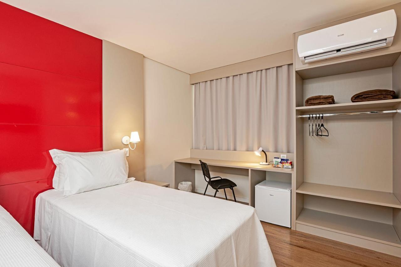 Slim Guarapuava Hotel Екстериор снимка