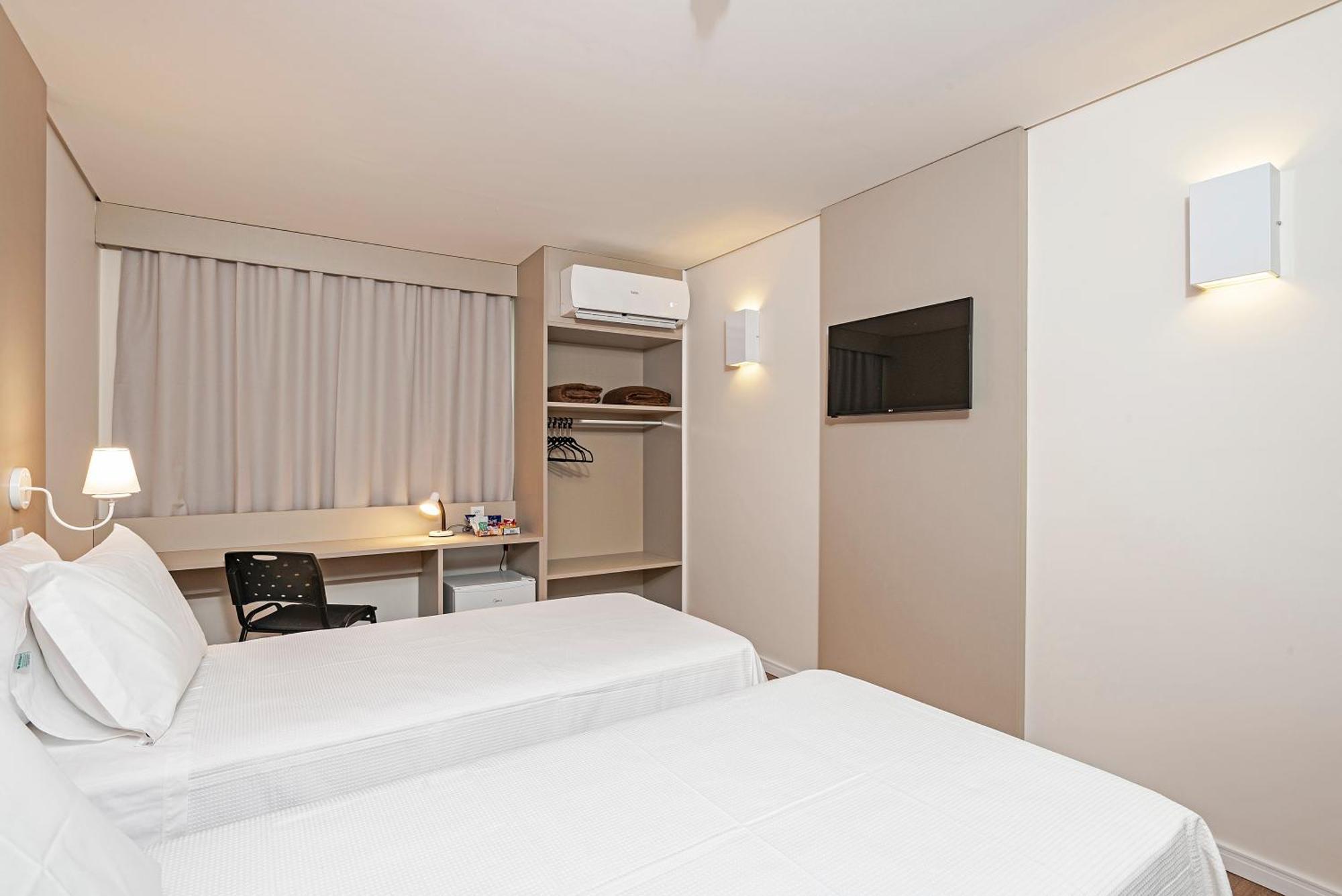 Slim Guarapuava Hotel Екстериор снимка